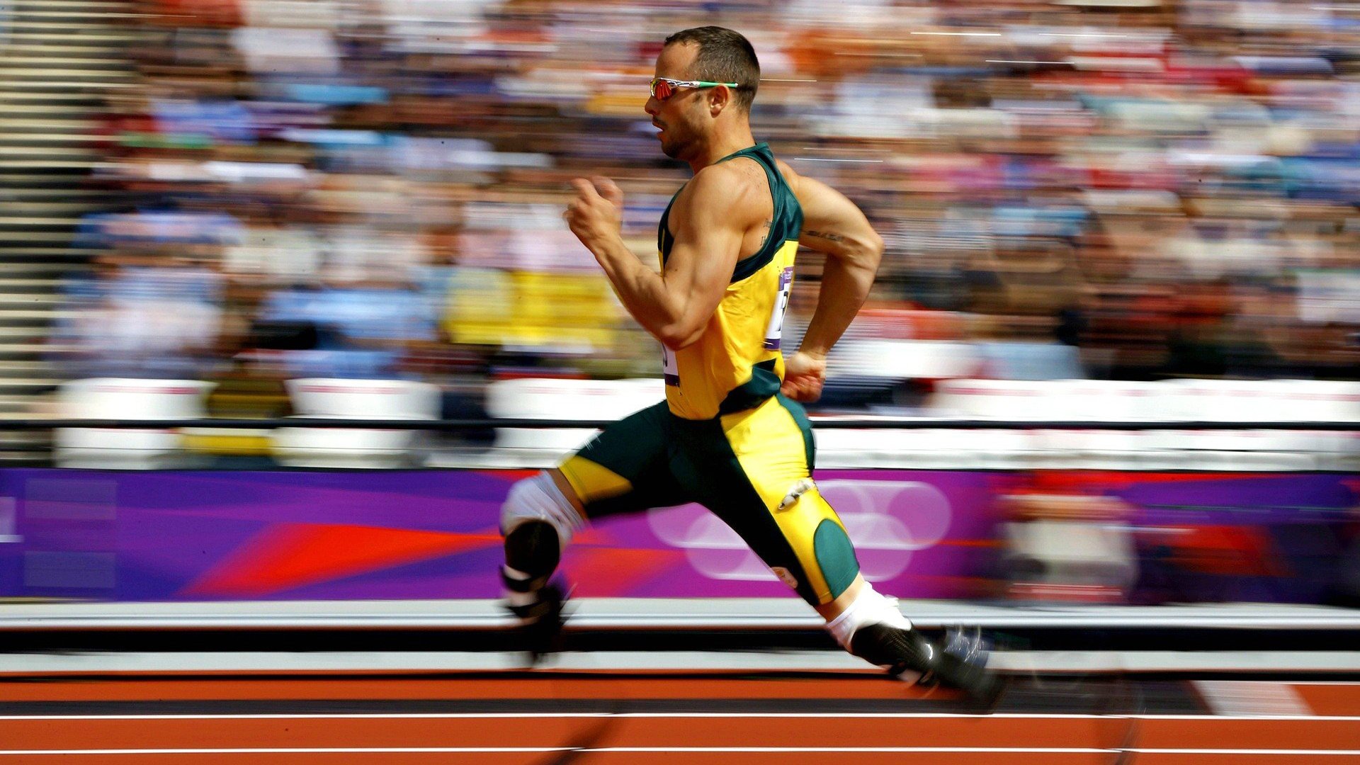 蒂姆回归赛场,惊险取胜首场状态亮眼,巴黎圣日耳曼观众沸腾!